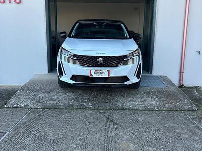 Usata Peugeot 3008 Allure 131 CV (96 kW) 2022 Bianco SUV