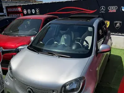Usata Smart ForFour Prime 71 CV (52 kW) 2018 Grigio Utilitaria