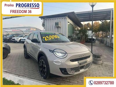 Nuova Fiat 600 La Prima 110 CV (80 kW) 2025 Beige SUV