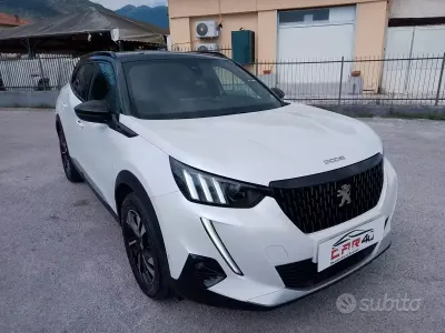Usata Peugeot 2008 GT 110 CV (80 kW) 2021 Bianco SUV