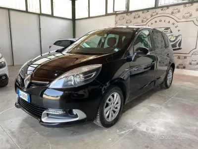 Usata Renault Scénic III LIMITED 110 CV (80 kW) 2014 Nero Monovolume