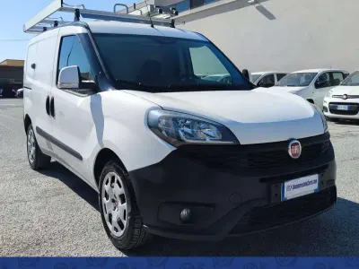 Usata Fiat Doblò 95 CV (69 kW) 2017 Bianco Monovolume