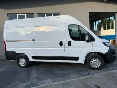 Usata Peugeot Boxer 120 CV (88 kW) 2024 Bianco Furgone