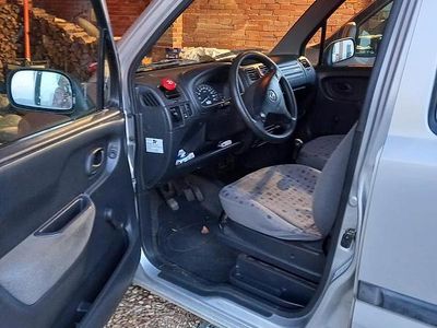 Usata Opel Agila 75 CV (55 kW) 2003 Monovolume
