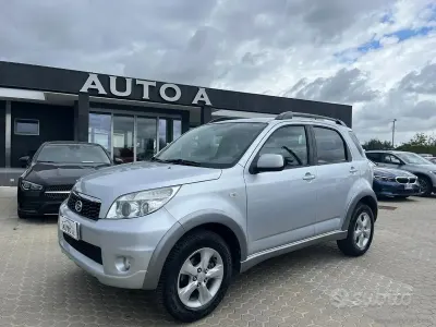 Usata Daihatsu Terios SHO 105 CV (77 kW) 2009 Grigio SUV