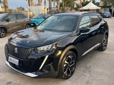 Gebraucht Peugeot 2008 Allure 131 PS (96 kW) 2022 Schwarz SUV