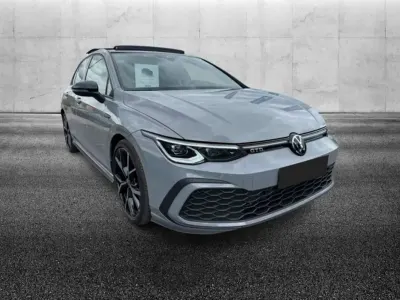 Usata VW Golf VIII GTD 200 CV (147 kW) 2023 Grigio Monovolume