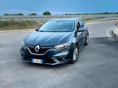 Usata Renault Mégane GrandTour 110 CV (80 kW) 2016 Grigio Station wagon