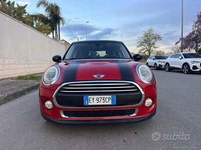 Usata Mini Cooper D 116 CV (85 kW) 2015 Rosso Utilitaria