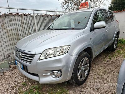 Usata Toyota RAV4 222 CV (163 kW) 2012 Grigio SUV