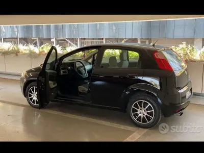 Usata Fiat Grande Punto Dynamic 75 CV (55 kW) 2007 Utilitaria