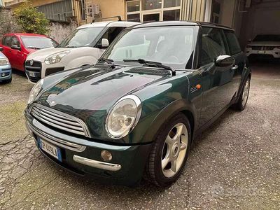 Usata Mini Cooper 116 CV (85 kW) 2004 Verde Utilitaria