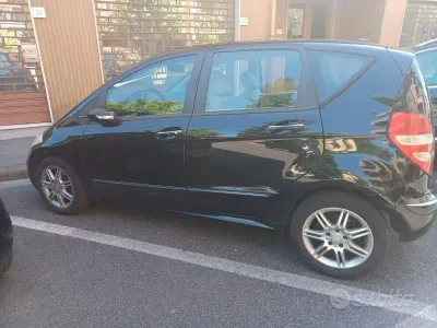 Usata Mercedes A200 Elegance 109 CV (80 kW) 2005 Nero Berlina