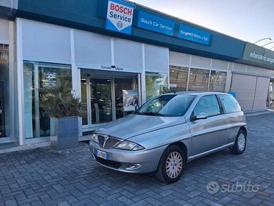 Usata Lancia Ypsilon 60 CV (44 kW) 2003 Utilitaria