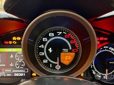 Usata Ferrari California 459 CV (337 kW) 2011 Nero Cabrio