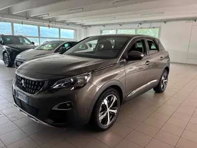 Usata Peugeot 3008 Allure 131 CV (96 kW) 2019 Grigio amazonite SUV