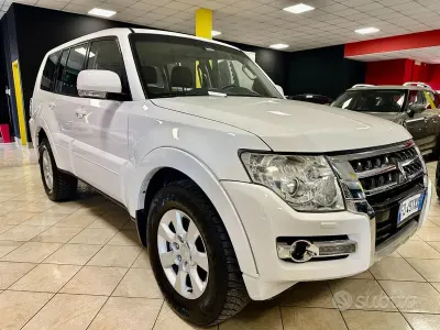 Usata Mitsubishi Pajero 190 CV (139 kW) 2016 Bianco SUV