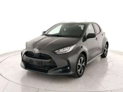 Nuova Toyota Yaris Hybrid Trend 92 CV (67 kW) 2026 Dark grey Utilitaria