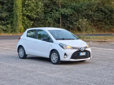 Usata Toyota Yaris Hybrid