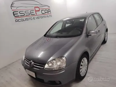 Usata VW Golf VI Comfortline 102 CV (75 kW) 2008 Grigio scuro Utilitaria