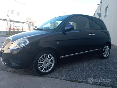 Usata Lancia Ypsilon 60 CV (44 kW) 2007 Nero Utilitaria