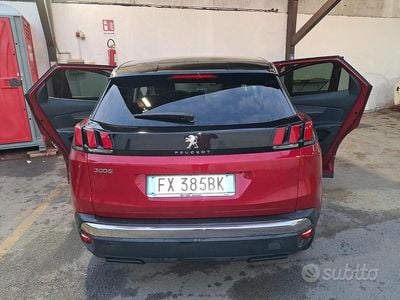 Usata Peugeot 3008 130 CV (95 kW) 2019 Rosso Monovolume