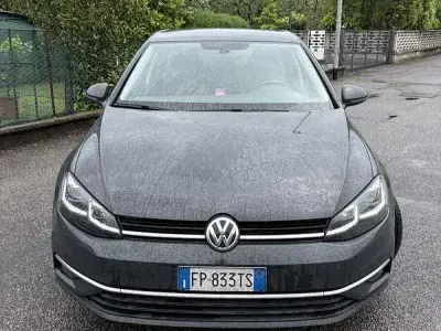 Usata VW Golf VII Highline 116 CV (85 kW) 2018 Grigio Berlina