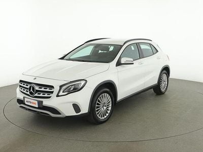 Usata Mercedes GLA200 Business 136 CV (100 kW) 2019 Bianco SUV
