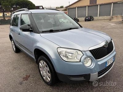 Grigio Usata 2010 Skoda Yeti Experience SUV | 3950 € (Buon prezzo)