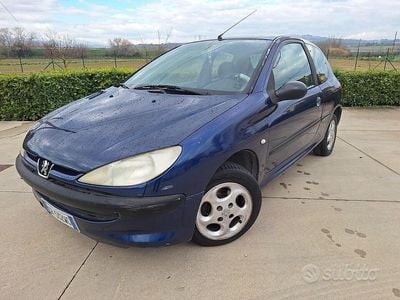 Usata Peugeot 206 60 CV (44 kW) 2003 Blu Utilitaria