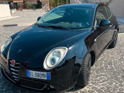 Usata Alfa Romeo MiTo 95 CV (69 kW) 2012 Nero Utilitaria