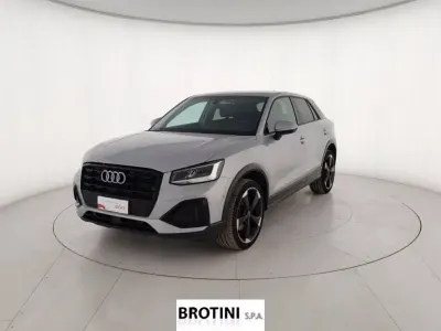 Usata Audi Q2 Advanced Plus 150 CV (110 kW) 2022 Grigio metallizzato SUV