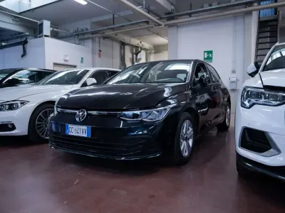 Usata VW Golf VIII Life 116 CV (85 kW) 2020 Other Utilitaria