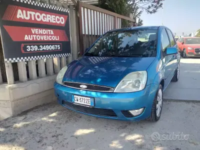 Usata Ford Fiesta Collection 68 CV (50 kW) 2005 Bluazzurro Utilitaria