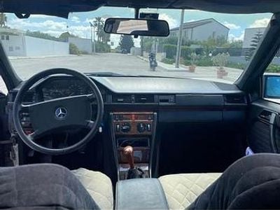 Usata Mercedes E200 1990 Berlina