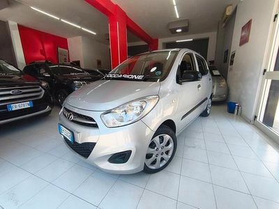 Używany Hyundai i10 Classic 69 KM (50 kW) 2013 Srebrny Hatchback