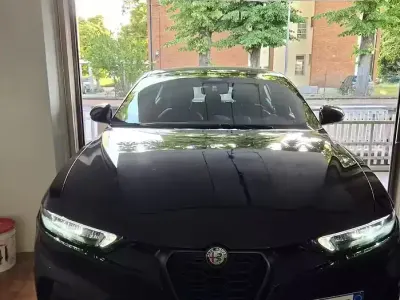 Usata Alfa Romeo Tonale Super 131 CV (96 kW) 2023 Nero SUV