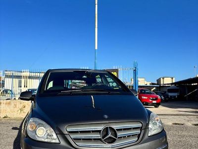 Usata Mercedes B160 95 CV (69 kW) 2012 Grigio Monovolume