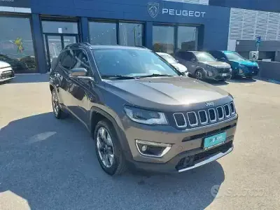 Używany Jeep Compass Limited 120 KM (88 kW) 2020 SUV