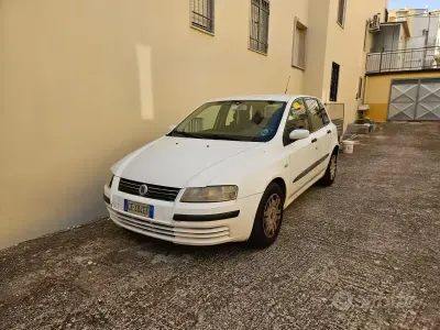 Usata Fiat Stilo 116 CV (85 kW) 2003 Bianco Berlina