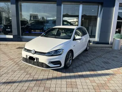 Second-hand VW Golf VII Sportline 150 CP (110 kW) 2019 Berlinǎ