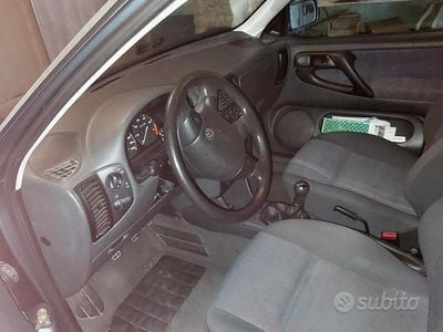 Usata VW Polo 75 CV (55 kW) 1995 Grigio Utilitaria