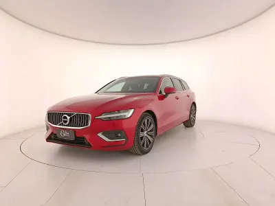 Usata Volvo V60 Inscription 197 CV (144 kW) 2021 Rosso met Station wagon