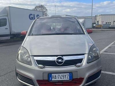 Usata Opel Zafira Cosmo 150 CV (110 kW) 2005 Grigio Monovolume