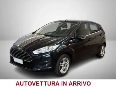 Usata Ford Fiesta Titanium 80 CV (58 kW) 2013 Nero Berlina