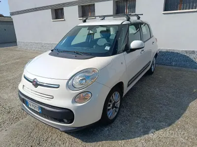Begagnad Fiat 500L Pop Star 95 HK (69 kW) 2017 Vit Minibuss