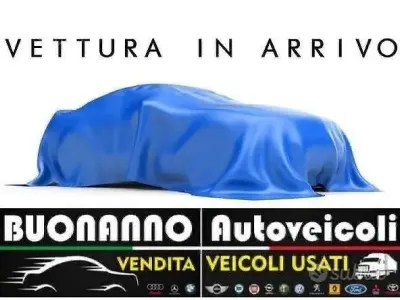 Usata Lancia Ypsilon Gold 95 CV (69 kW) 2017 Rosso Utilitaria