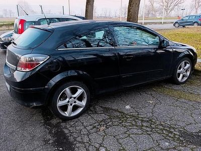 Opel Astra GTC
