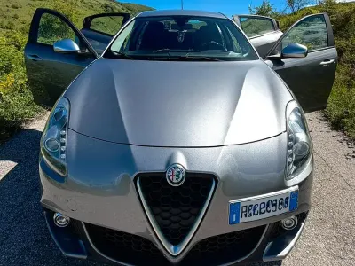 Usata Alfa Romeo Giulietta 120 CV (88 kW) 2017 Grigio Utilitaria