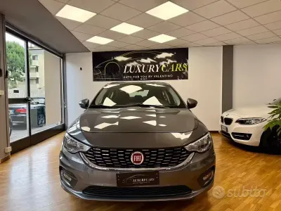 Usata Fiat Tipo Lounge 95 CV (69 kW) 2016 Nero Station wagon